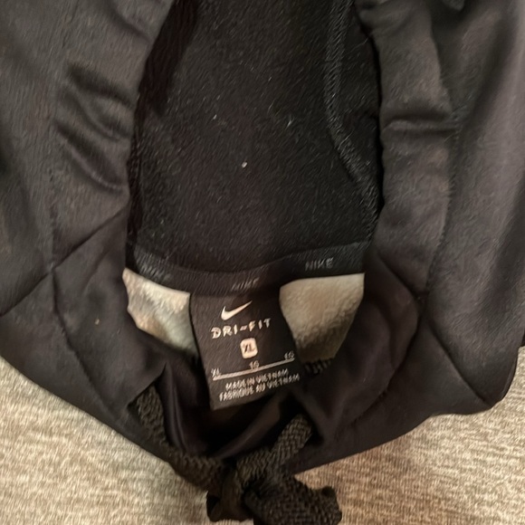Nike Hoodie! - Picture 5 of 7